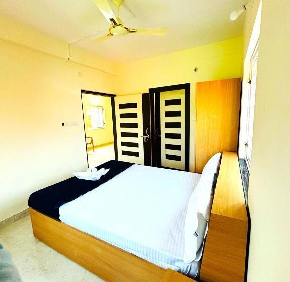 اتاق لوکس, Dittu Holiday Inn Puri   Perfect Location And Comfortable Room
