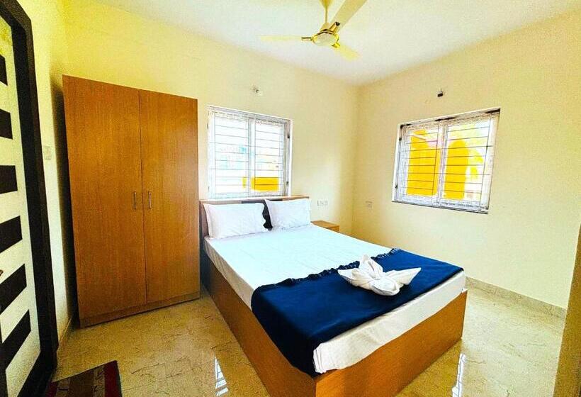 اتاق لوکس, Dittu Holiday Inn Puri   Perfect Location And Comfortable Room