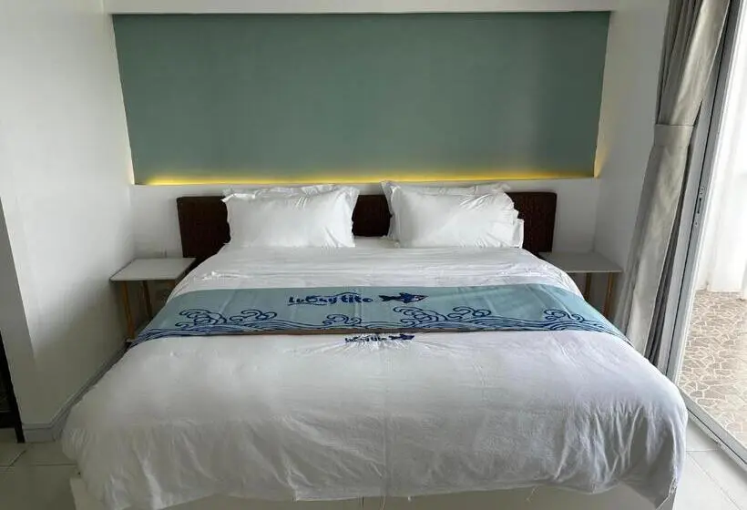 スタンダードルーム, Luckytito Anilao Resort