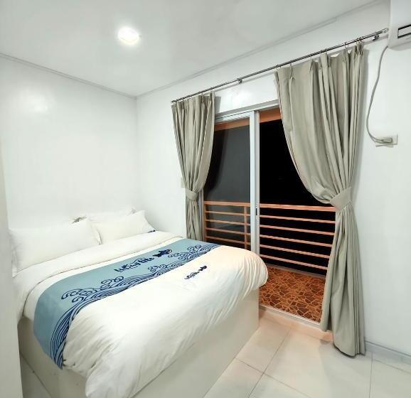 חדר סטנדרט נוף לים עם מרפסת, Luckytito Anilao Resort