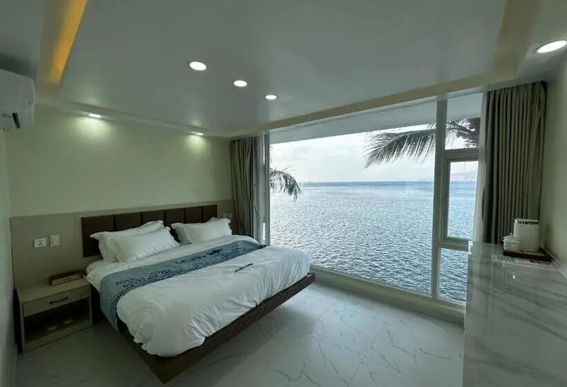 オーシャンビューデラックスルーム, Luckytito Anilao Resort