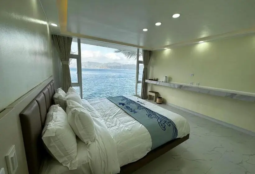 デラックスルーム, Luckytito Anilao Resort