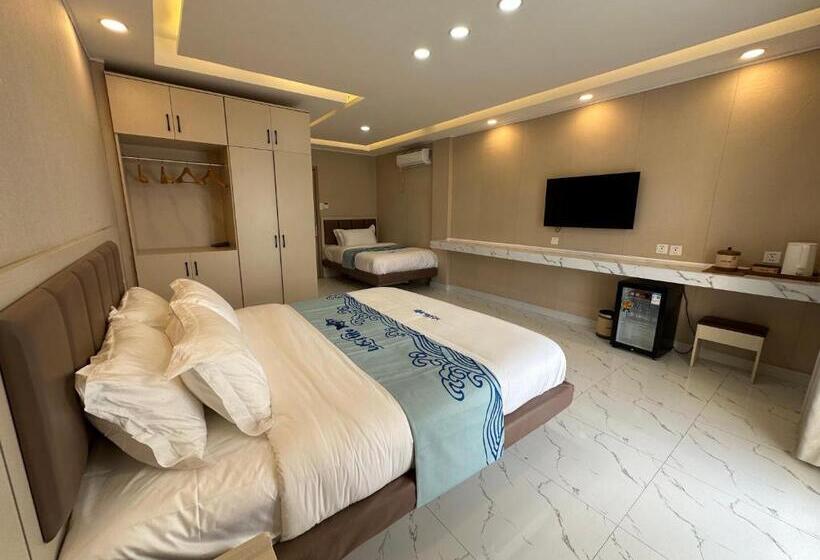 Трехместный Superior Вид на Море, Luckytito Anilao Resort