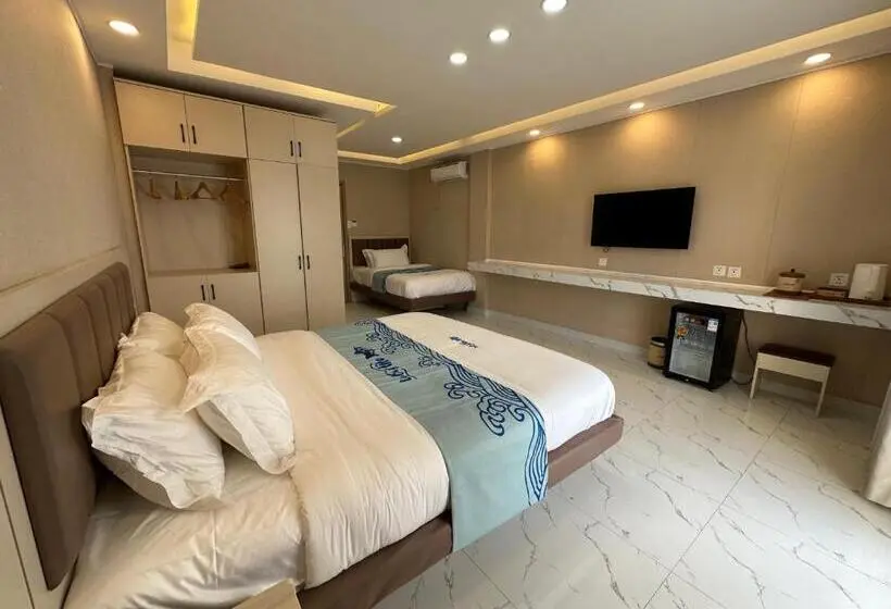 オーシャンビューのスーペリアトリプルルーム, Luckytito Anilao Resort
