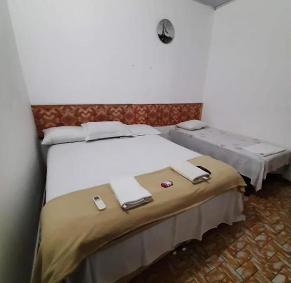 컴포트 트리플 룸, Perola Ltda