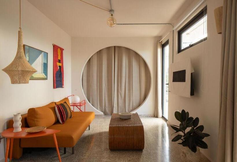 1 Bedroom Penthouse Apartment, Noa By Dw