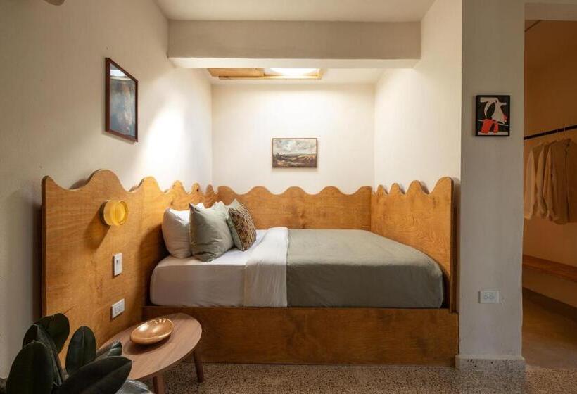 1 Bedroom Penthouse Apartment, Noa By Dw