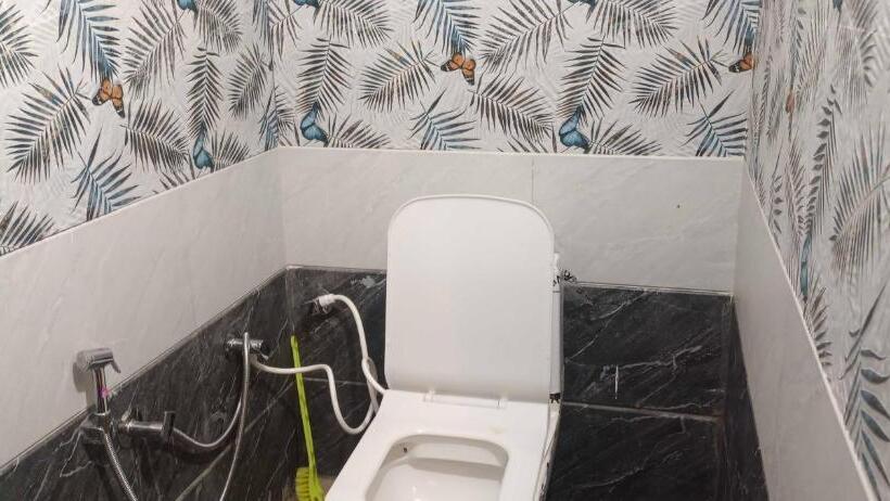 Трехместный Номер Классика, Spot On Hotel Bairi Love