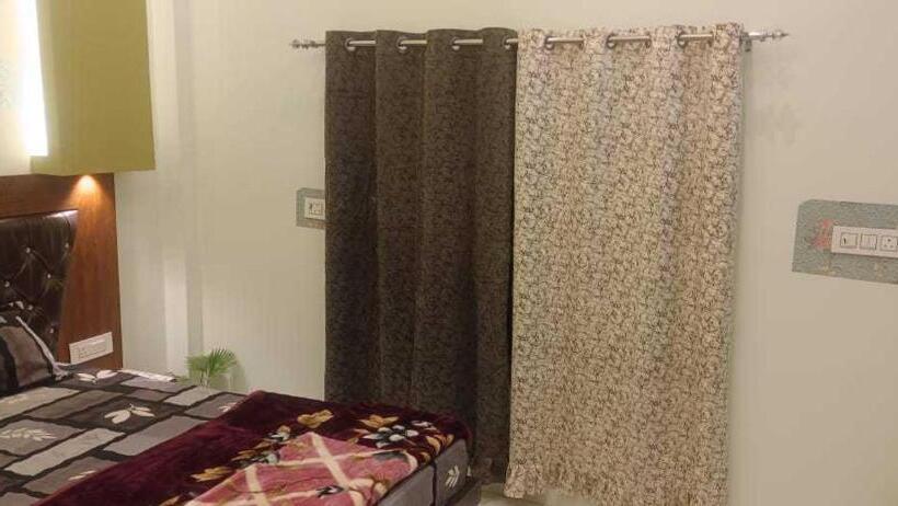 Трехместный Номер Классика, Spot On Hotel Bairi Love