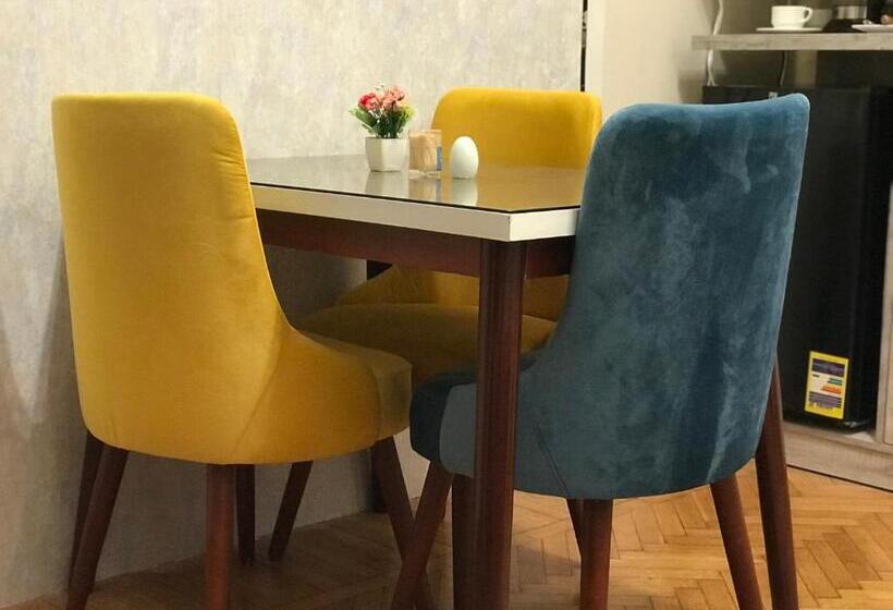 Suite Vista Ciudad, Yacoubian Suites