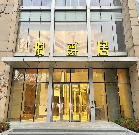 디럭스 스튜디오, Zhome Count Luxury Apartment