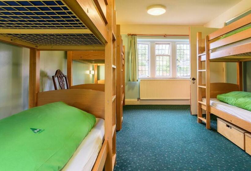 标准四人间共用浴室, Yha Dufton