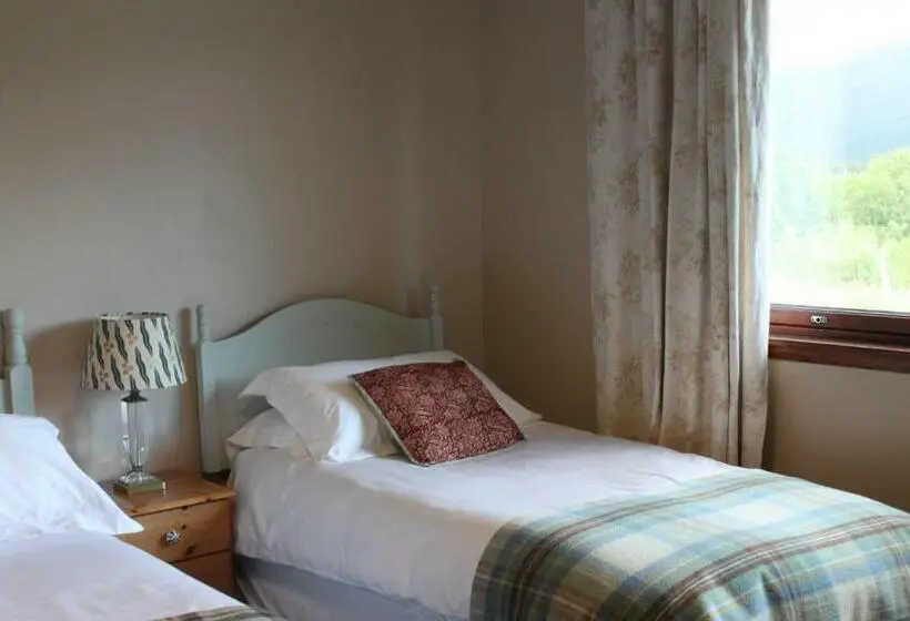 Standard Kolmen Hengen Huone, Heatherbank Guest House