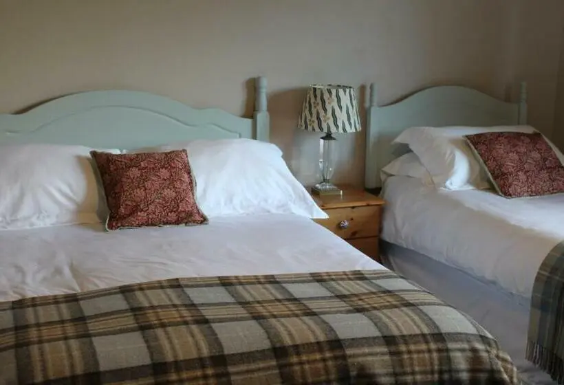 Standard Kolmen Hengen Huone, Heatherbank Guest House