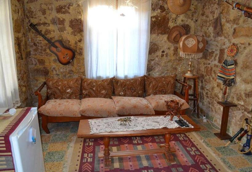 Номер Стандарт, Mystery Garden Guest House