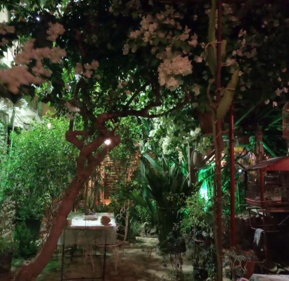 Номер Стандарт Трехместный, Mystery Garden Guest House