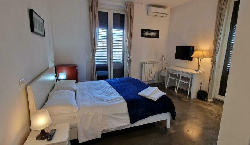 带阳台套房, Palermo Rooms