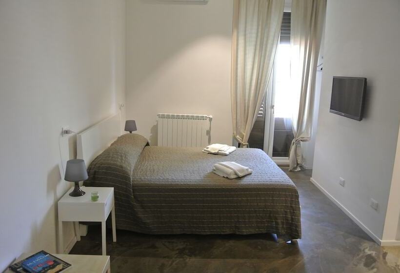 高级三人间, Palermo Rooms