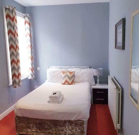 חדר סטנדרט, The Grey Horse