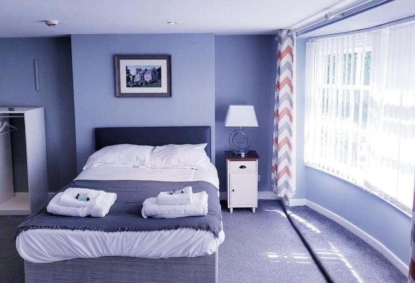 חדר משפחתי, The Grey Horse