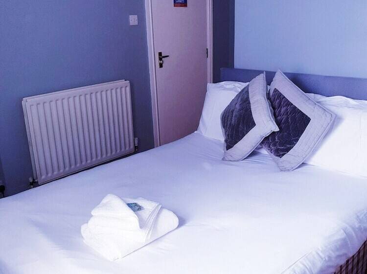 חדר סטנדרט, The Grey Horse