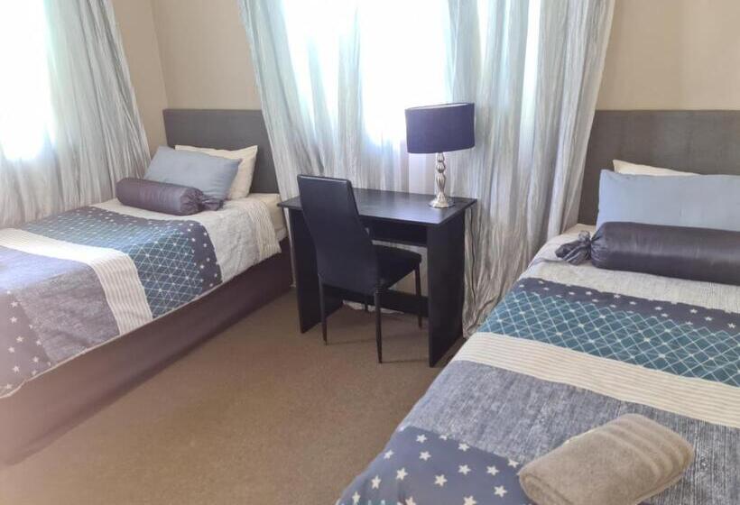 בית, 4 חדרי שינה, Birch Bush Bed And Breakfast