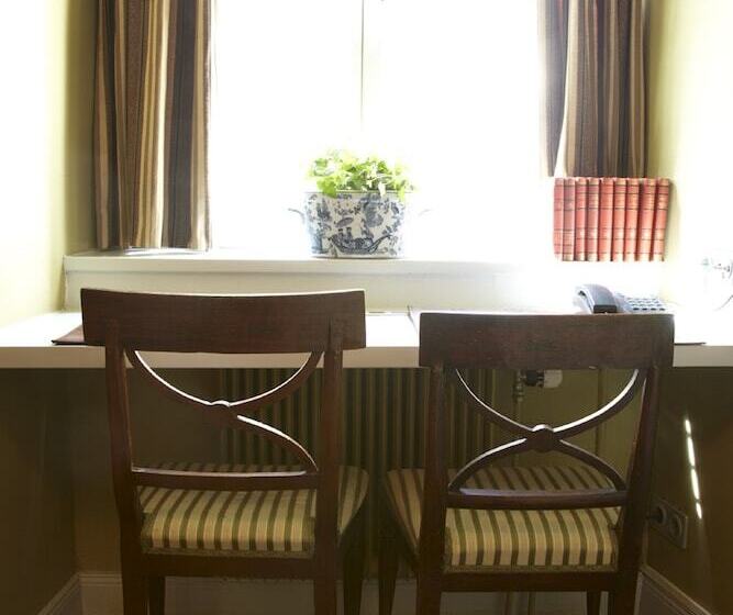 스탠다드 스튜디오, Victory Apartments