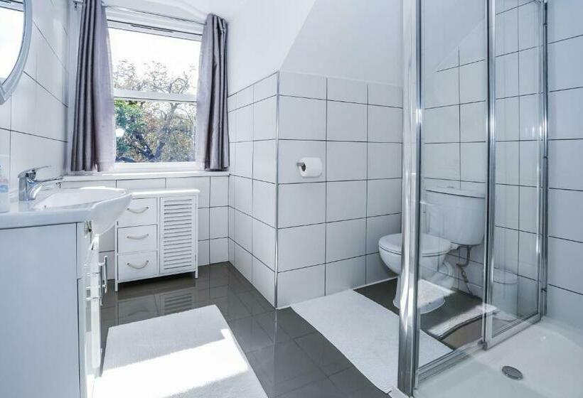 Номер Стандарт, Beckenham Park