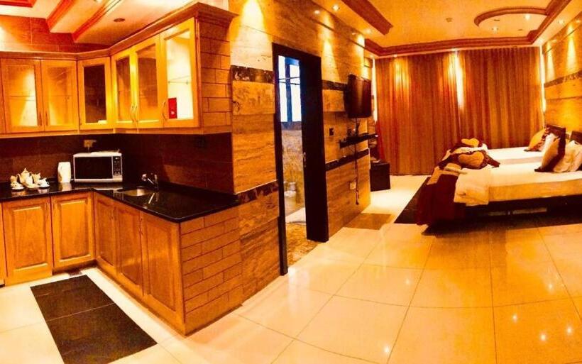 استودیوی استاندارد, Jad Hotel & Suite