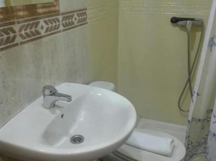 Номер Стандарт, La Mina