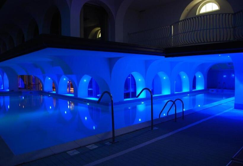 חדר משפחתי נוף לים, Mayflower