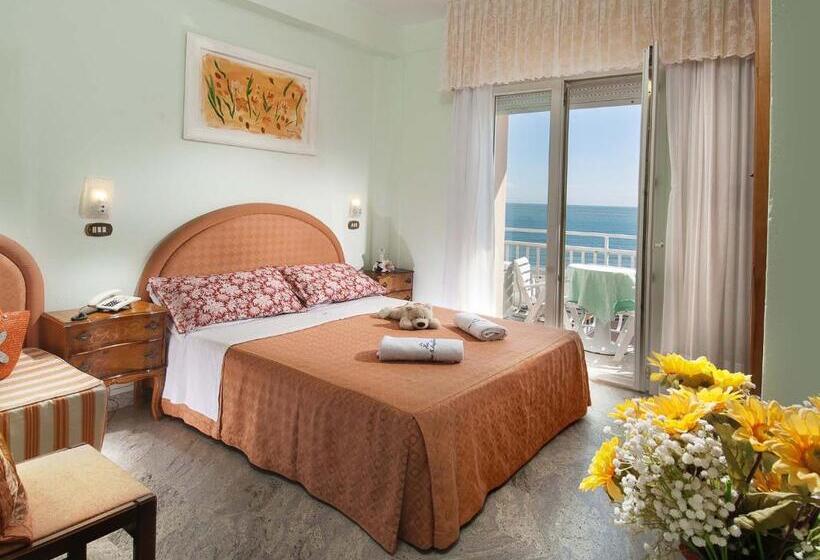 Triple Room Sea View, Mayflower