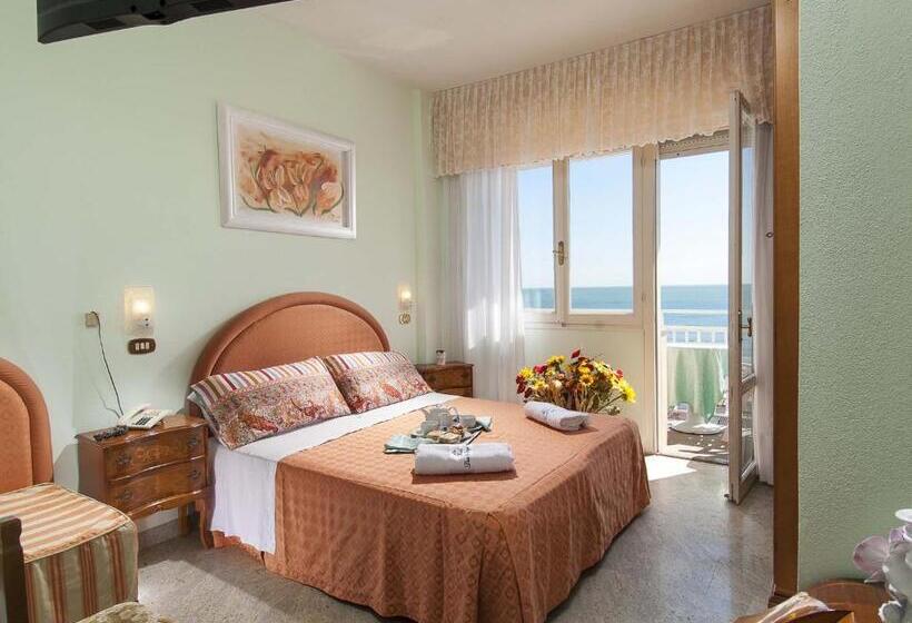 Triple Room Sea View, Mayflower