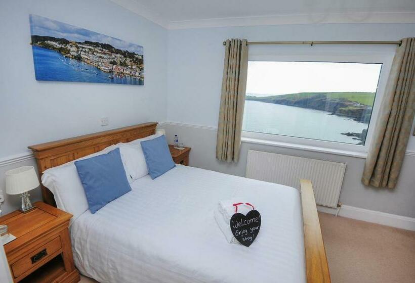 Номер Стандарт Вид на Море, Mevagissey Bay