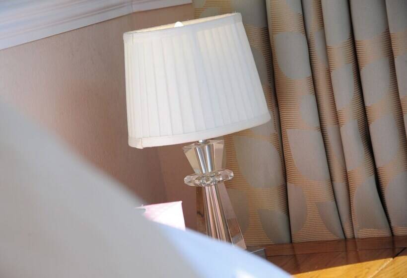 Номер Стандарт Вид на Море, Mevagissey Bay