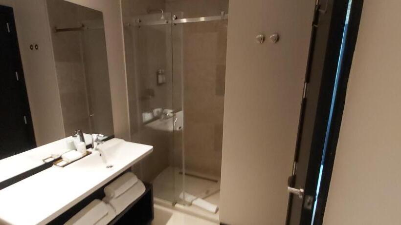 Family Room, Pateo   Lisbon Lounge Suites