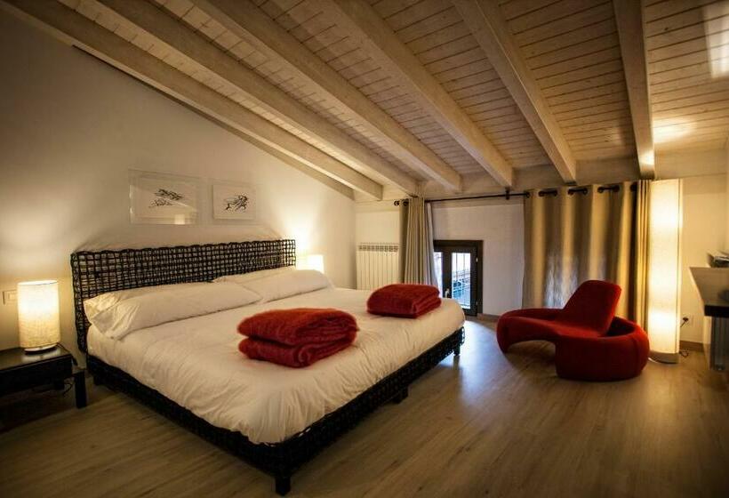 Habitación Superior, Pura Vida