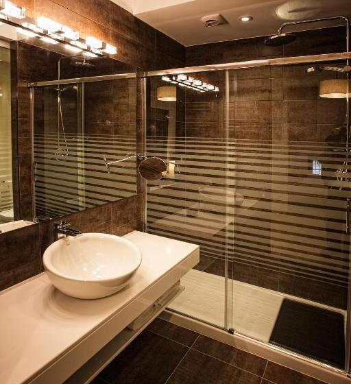 스탠다드 룸, Pura Vida