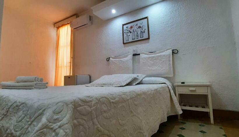 标准间, Rivadavia