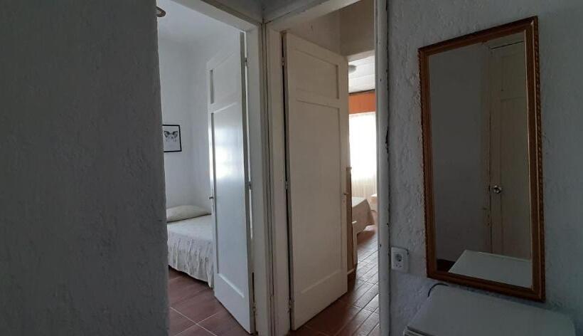 带阳台标准四人间, Rivadavia