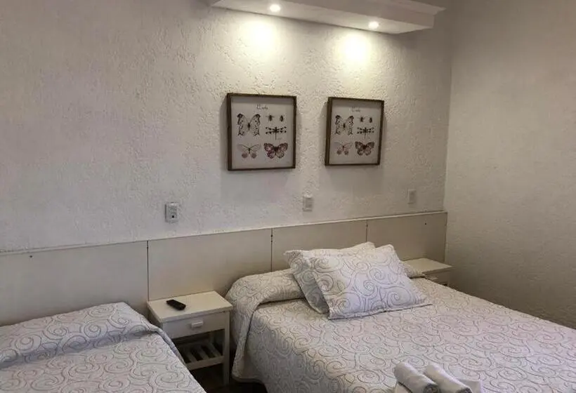 スタンダード4人部屋, Rivadavia