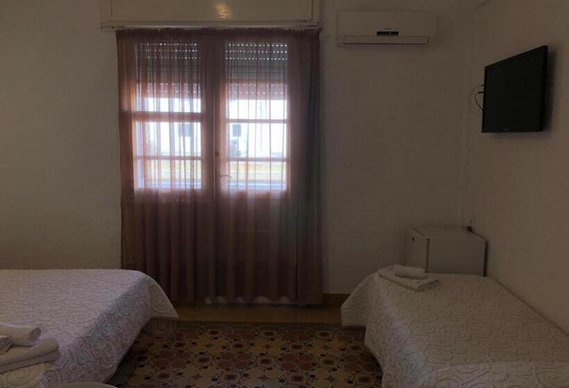 四人标准间, Rivadavia