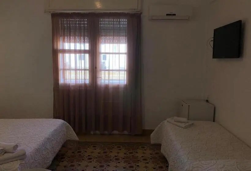 スタンダード4人部屋, Rivadavia
