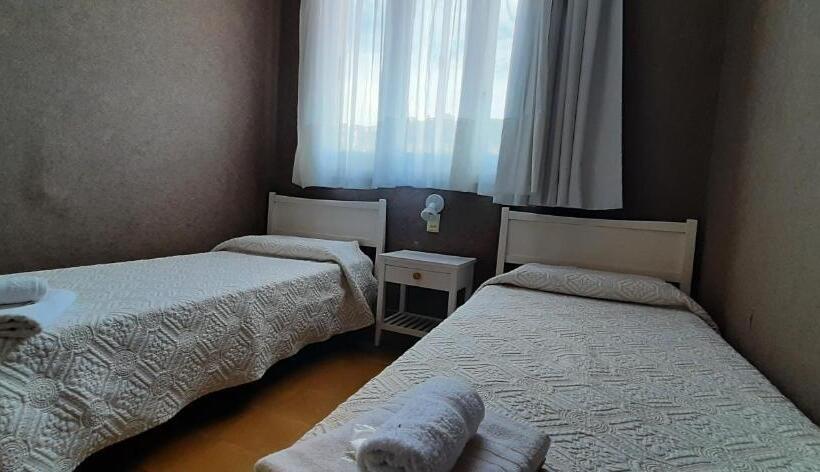 经济四人房间, Rivadavia