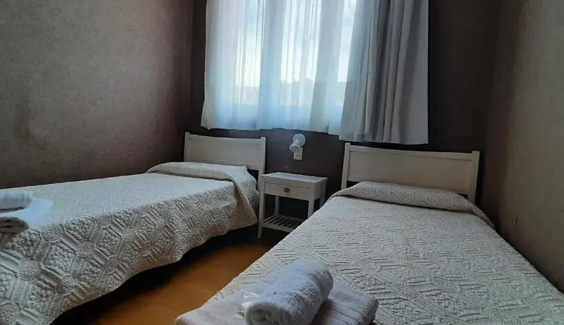 エコノミー4人部屋, Rivadavia