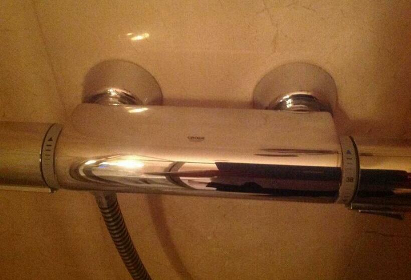 חדר סטנדרט יחיד, Sergul