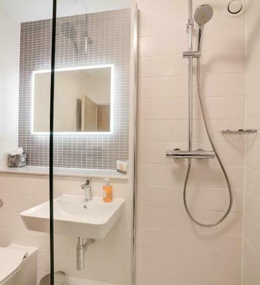 غرفة قياسية, Radcliffe   Warwick Conferences