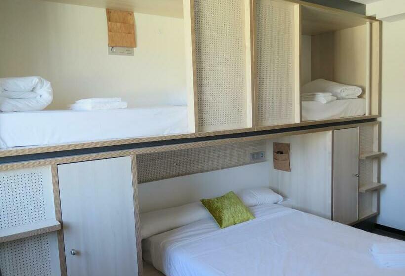패밀리 룸 공용 욕실, Koisi Hostel