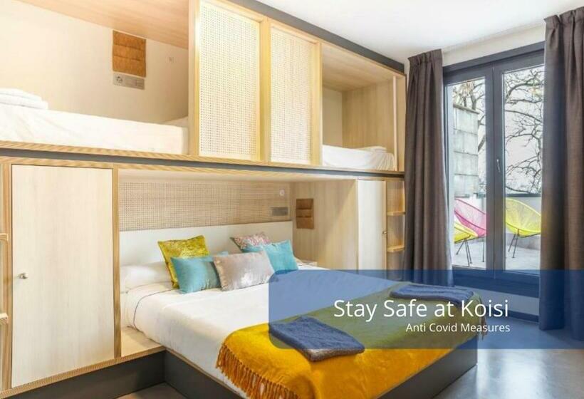 Deluxe-perhehuone, Koisi Hostel