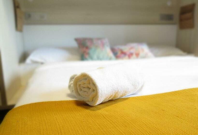 Deluxe-perhehuone, Koisi Hostel